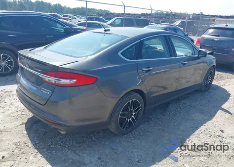 2018 Ford Fusion Hybrid Titanium z USA, uszkodzony, nr VIN 3FA6P0RU9JR207022